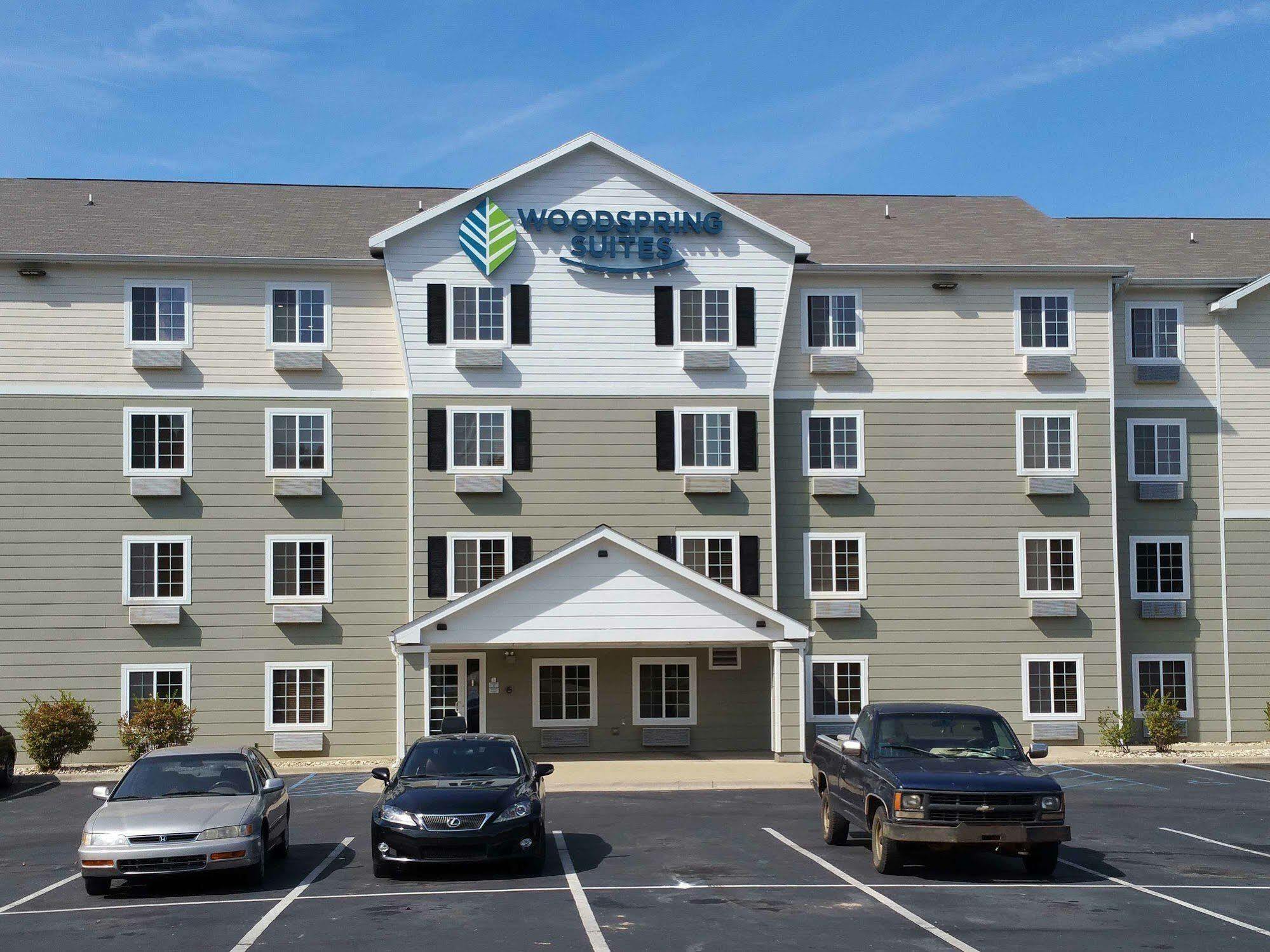 Woodspring Suites Louisville Southeast Forest Hills Extérieur photo